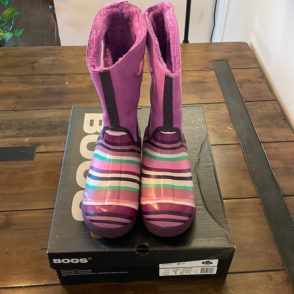 Bogs Boots Girls Kids Prairie Stripes Waterproof 71837 - only used once.kids 4